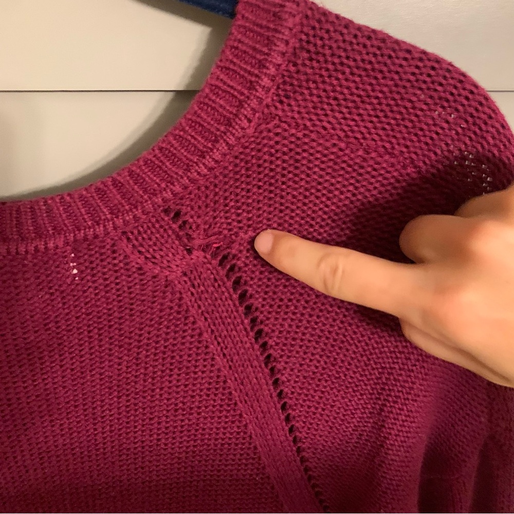 Forever 21 Chunky Burgundy Knit Scoop Neck Sweater Size Small - Picture 6 of 6